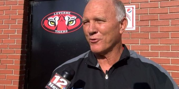 View image on Twitter