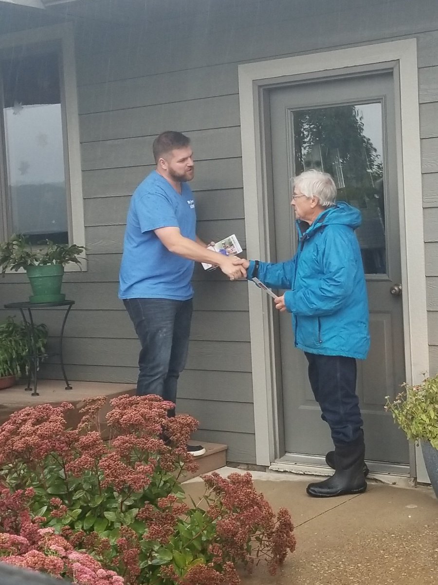 Grover4Assembly's tweet image. Despite the rain, it was a great day talking to voters in the Town of Arcadia today! #GoWithGrover #GroverforAssembly #PeopleBeforeParty