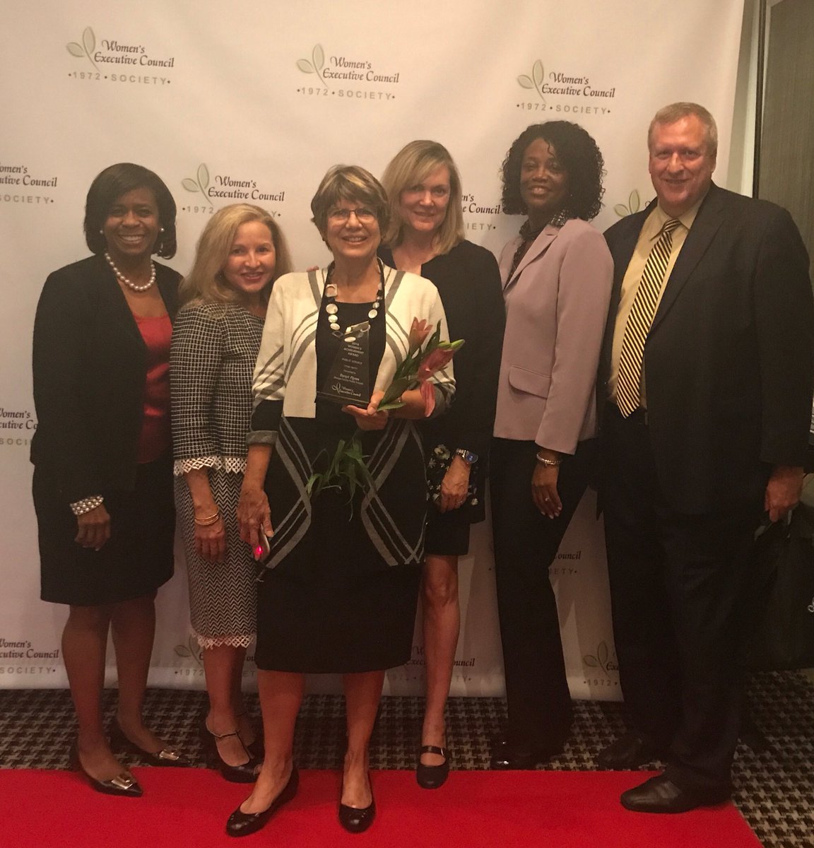 OCPSnews's tweet photo. Congratulations, Daryl Flynn, for being named the Women’s Executive Council Public Service 2018 honoree! #PublicService https://t.co/Ou5MQPQOoG