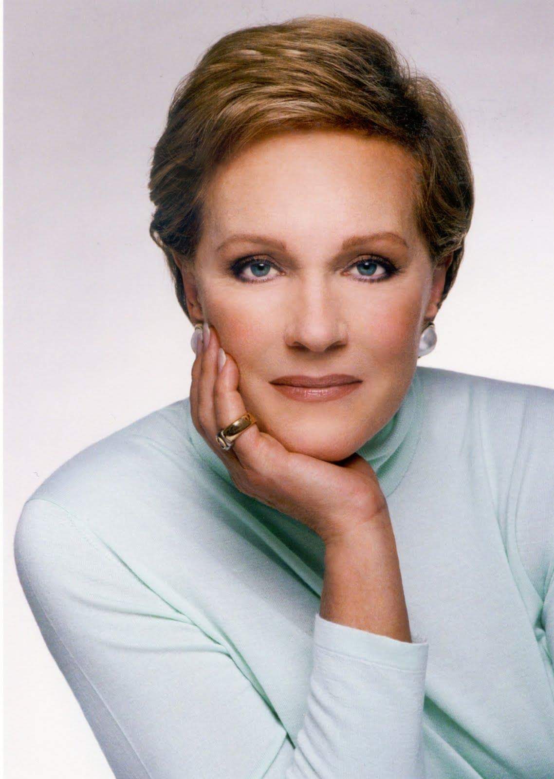 Julie Andrews (Dame Julie Elizabeth Andrews, DBE)
Birth 1935.10.1 Happy Birthday
 