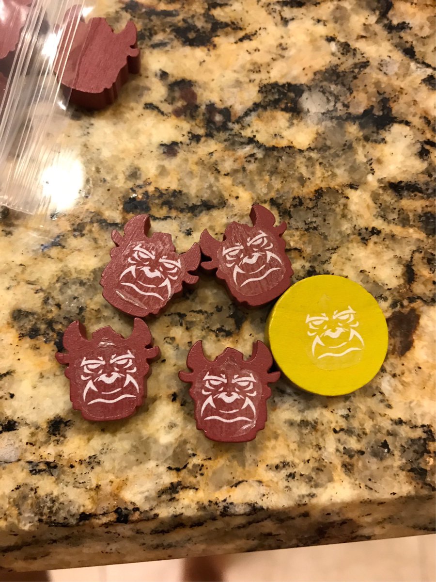 BoardGameGumbo's tweet photo. One of these things does not look right. #iamadummy @GreyFoxGames @AlexG_Human https://t.co/6nOS5em81R