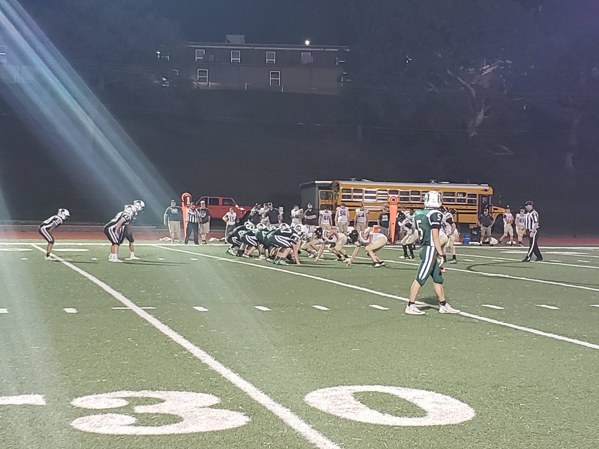 dragonftball73's tweet photo. Great job JV guys never giving up and coming back to win 39-34. Loved the fight and determination they showed tonight. https://t.co/uLWgPEcMyK
