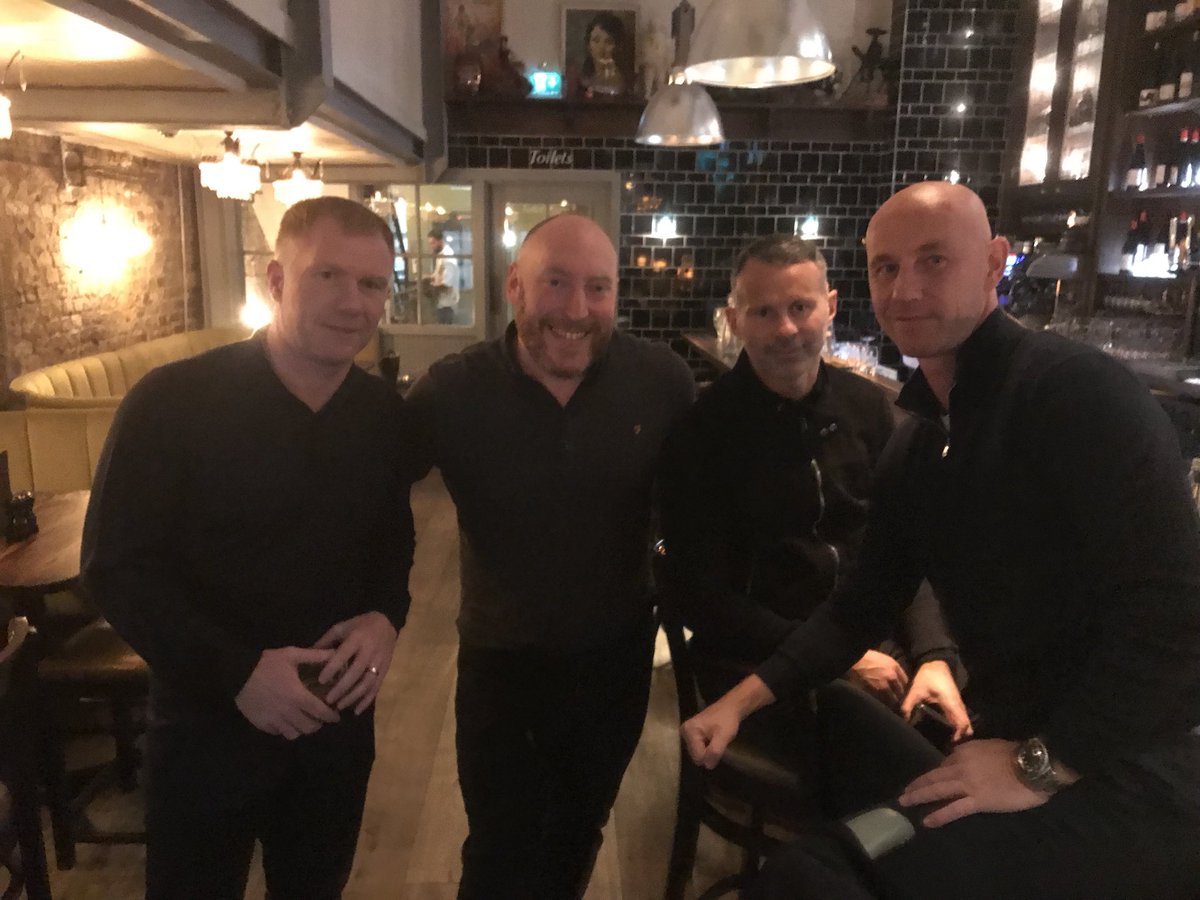 medmondson1980's tweet photo. Lads night out #ManchesterUnited #legends #Manchester #notmyround #walmatealehouse #york @ManUtd https://t.co/YbsWnZcsYO
