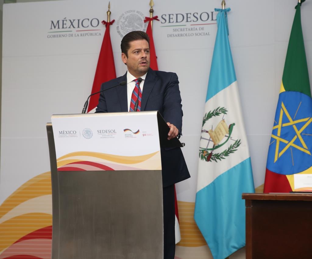 jgarciabejos's tweet image. Los invito a ver mi intervención durante los trabajos de área que de la Semana Internacional de la Protección Social que organiza la @SEDESOL_mx y el @giz_gmbh ▶️facebook.com/JavierGarciaBe…
#SemanaDeProtecciónSocialMx
#SocialProtectionWeekMx
#NoDejarANadieAtrás