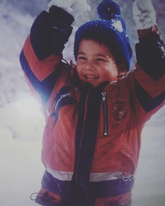 Manunogais's tweet photo. Cando tua mai te felicita con este tipo de fotos non ten precio @isabelsantingonzalez #26 #unañitomas#fotosdecumple https://t.co/rcomTYF9Vh https://t.co/nogi0h2Jlt