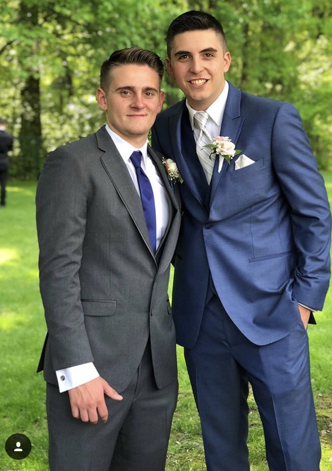 R_Wallace3304's tweet photo. Happy nasty 19 to my best friend, my brother, and overall the best guy I know. I love and appreciate you more than u know brotha❤️ see you in an hour u nasty son of a bitch https://t.co/yXFQI7NaJP