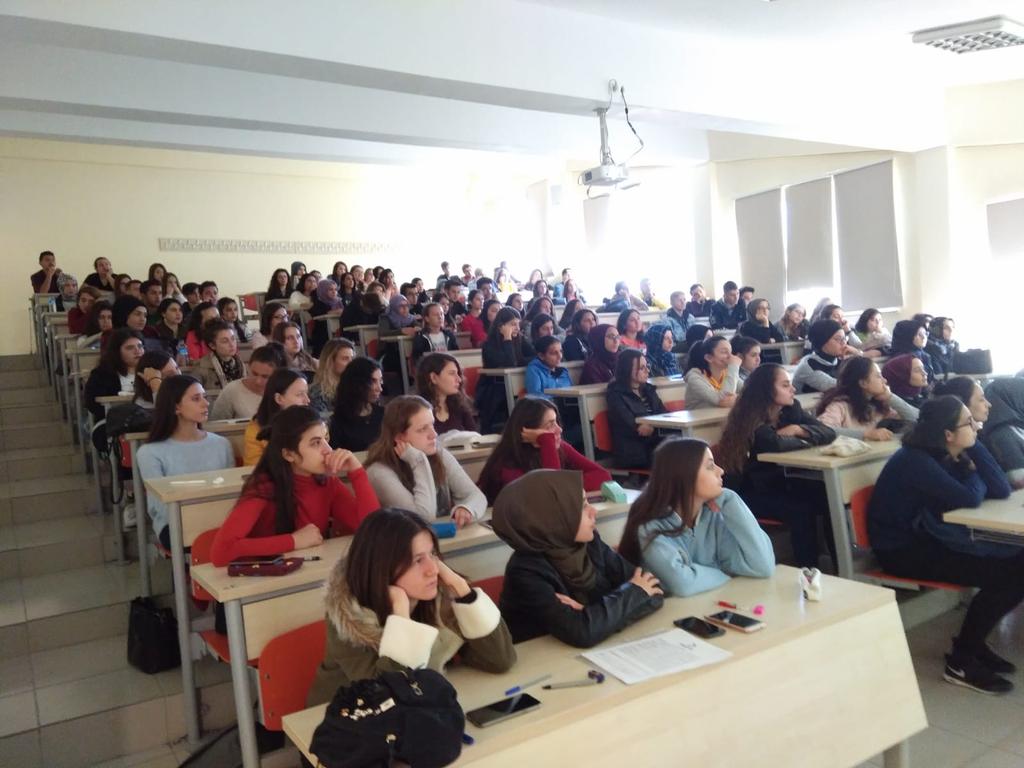 Trakya Üniversitesi Türk Kızılayı Topluluğu olarak Sağlık Bilimleri Fakültesinde 5 bölümden toplam 251 1. sınıf öğrencimize kan bağışı hakkında eğitim verip, topluluğumuzu tanıttık. Ardından fakültede yapılan kan bağışında öğrencilerimiz 58 ünite gönüllü kan bağışında bulundu.