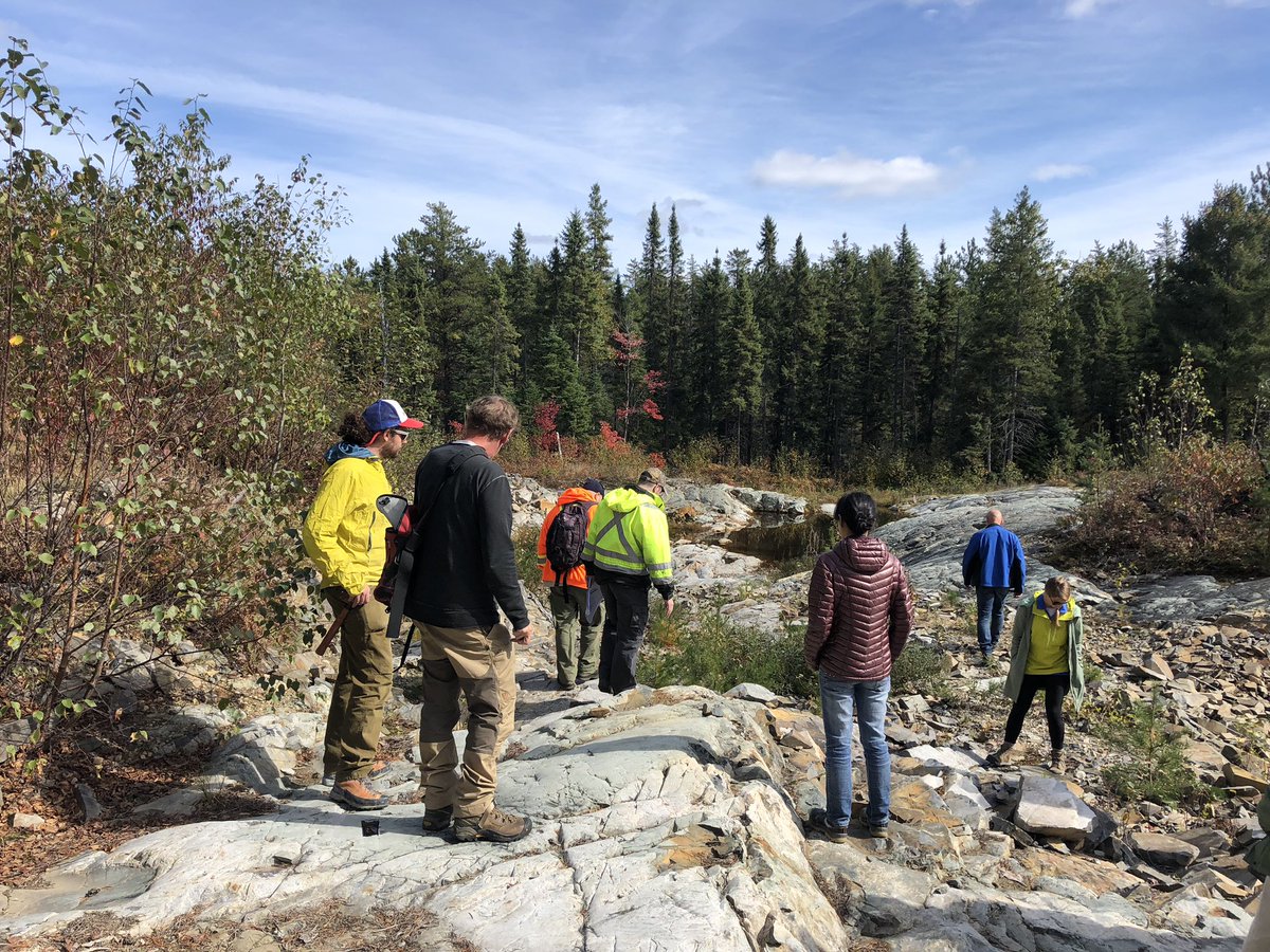 drcrater's tweet photo. Beautiful day of #geology in the North Range of the #Sudbury impact structure #FallFieldwork #outdoors #exploration @westernuEarth @westernuCPSX https://t.co/hEhxr2zJaa