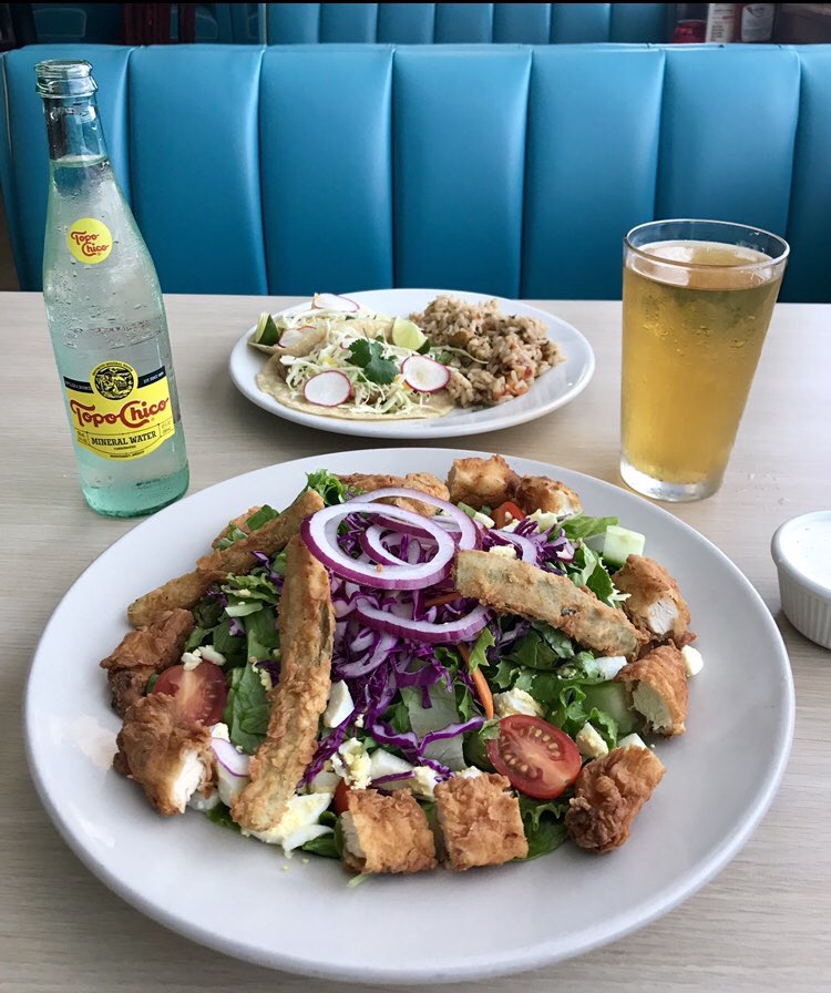 The heart wants what the heart wants. 😍 #weeklyspecials #PestoRanchIsBack #ButtermilkFriedChickenSalad #MahiMahiTacos #Yum