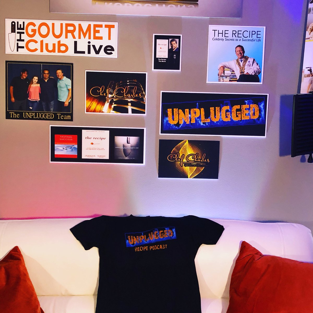chefcarroll's tweet photo. Tell us what your favorite #RecipePodcast show is and why win a free to shirt or Yetti! https://t.co/2UWZmhLYwA @KKEntGroup @Rockyourmessage @CattMcCreary @Jessicasquared9 @WACSworldchefs @SimonettaLein @JoJoDiamonds @SavannahAngel25 @JoJoDiamonds @acfchefs @BeefLovingTX https://t.co/bjyUbL9Naa