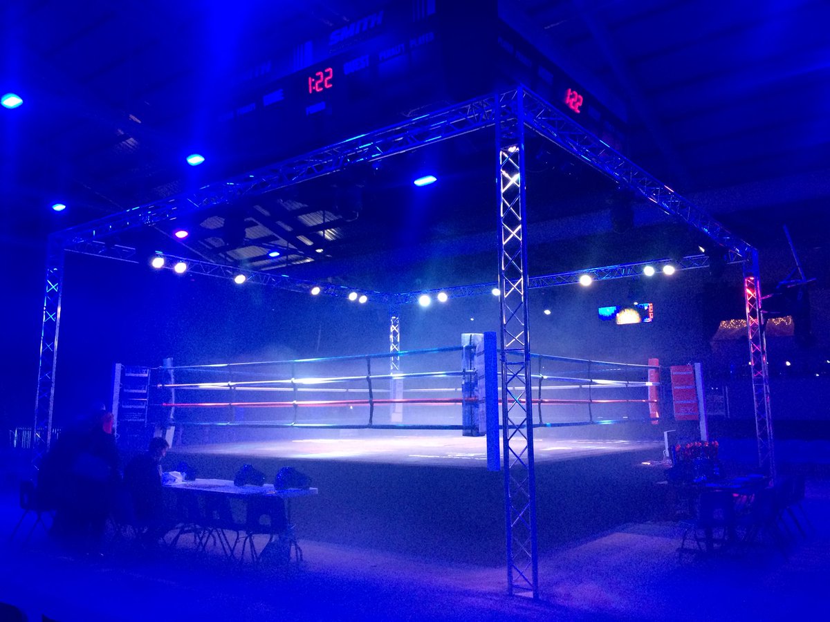 SquareInTheAir_'s tweet photo. Greetings sport fans!
Meet the #SquareInTheAir in its most recent incarnation as arena lighting for this competitive multi-combat event
#Boxing
#KickBoxing
#Wrestling
#FightNight
#MartialArts
#Athletics
#Gymnastics
#Sport
#LED #Lighting #MovingHead #WielessDMX #Truss #LightRig https://t.co/wIn43jGUF6