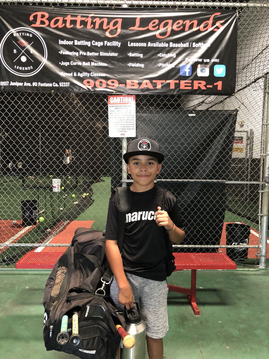 J_Money_07's tweet photo. First day of my new school..✔️⚾️🙌🏽 #VeritasTrainingAcademy #BattingLegends #JustTheBeginning https://t.co/mnlrFn7j4N