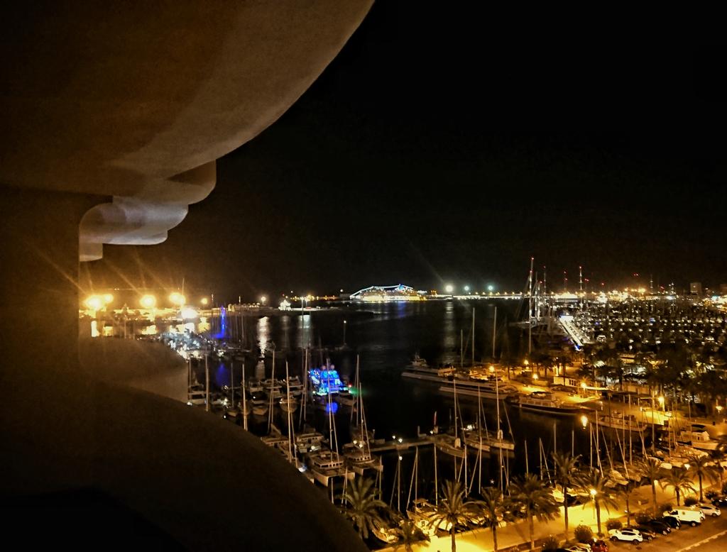 #nightview @PalmaBellver <a href="/palmademallorca/">Palma de Mallorca</a> #paseomaritimo #MeliaSpain