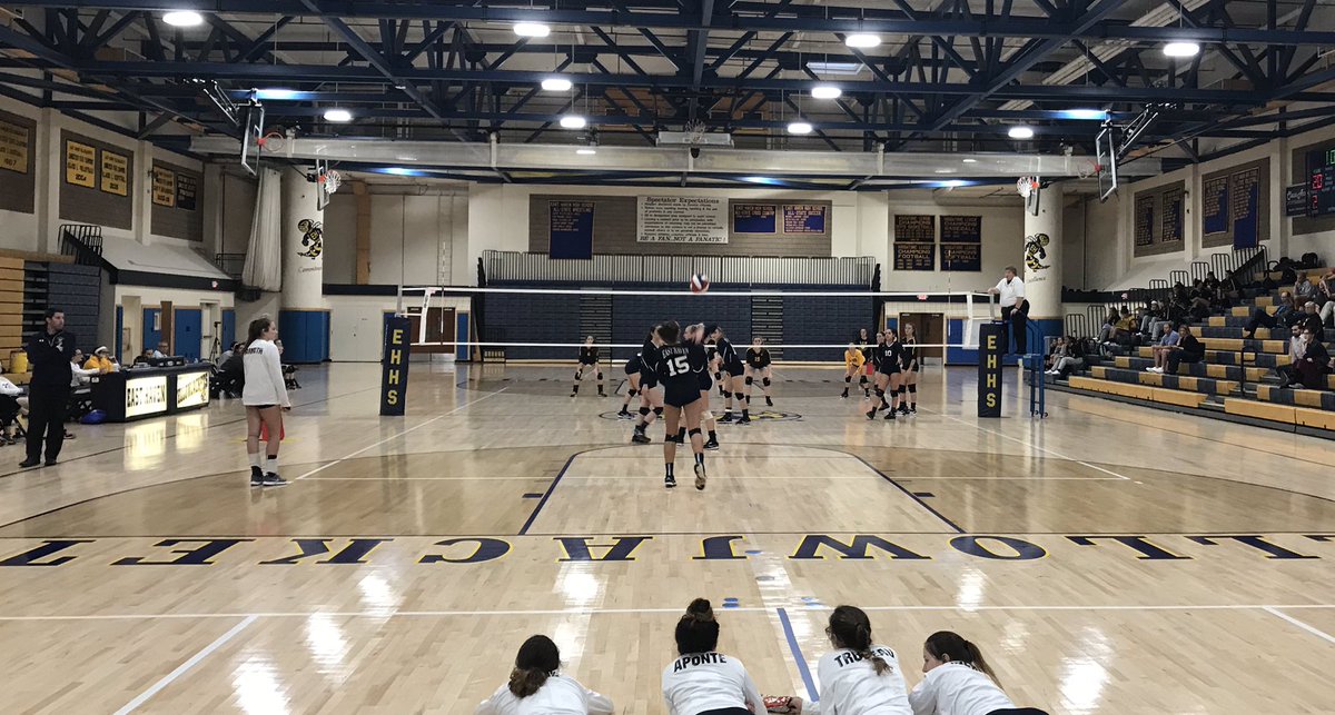 EHavenAthletics's tweet photo. SCC Volleyball: East Haven defeats Jonathan Law 3-0 ( 25-21, 25-12, 25-23) @2018Ehvb @SCCcommissioner https://t.co/7ELC2hBzlA