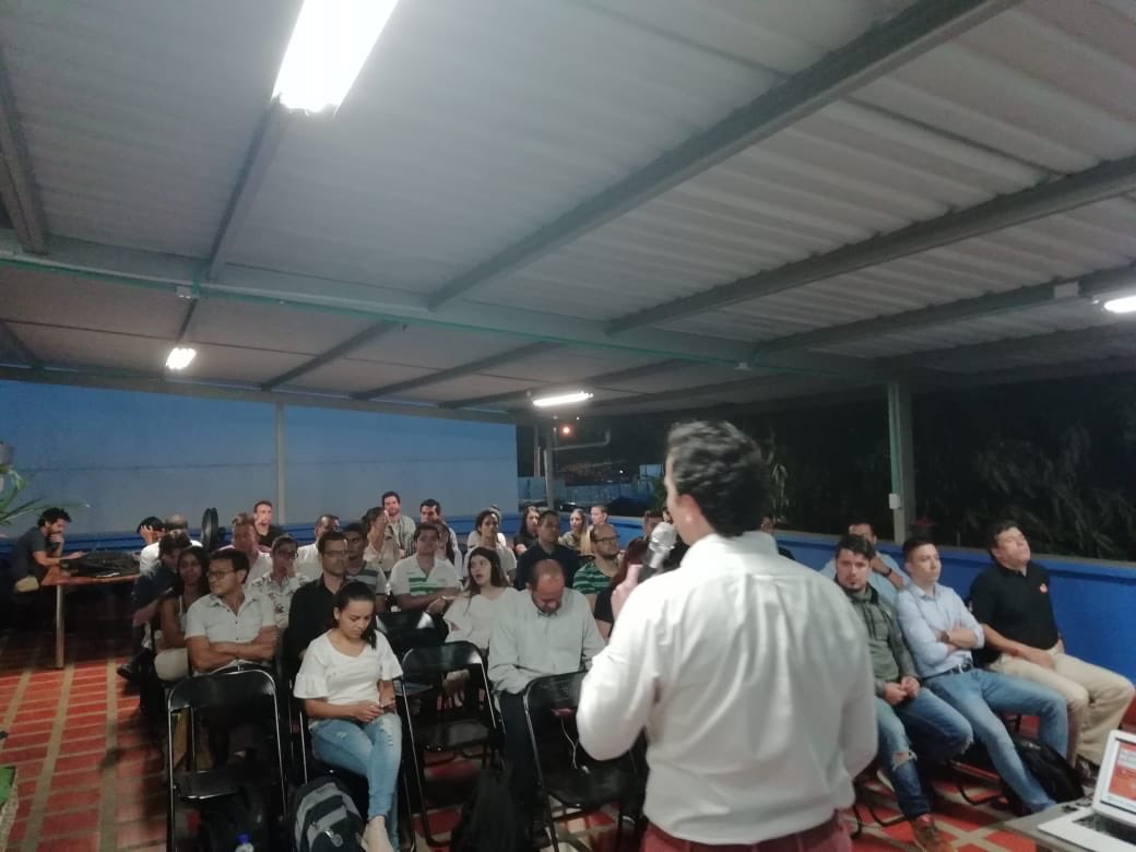 sharecollabco's tweet photo. Estamos inspirando, acelerando y cocreando la #EconomíaColaborativa en #Latam Proximo evento #ConnectingTheDots - #Medellin https://t.co/Dwn6O3dB71
Apalancando las  #CiudadesColaborativas con ciudadanos empoderados para hacer posible una economía mas inclusiva y eficiente https://t.co/54lF9uaO7z