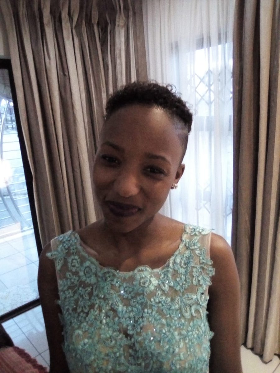 TroubleAngelic's tweet photo. Matric Ball things💓 https://t.co/Mcu5bwv8oT
