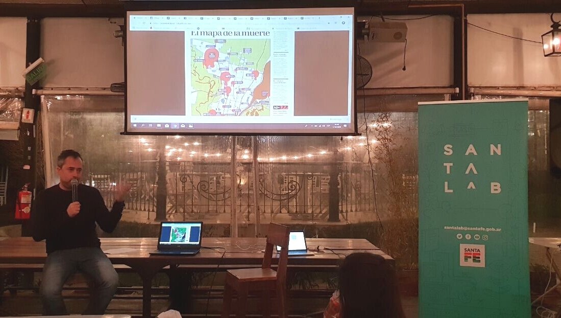 innovacionSF's tweet photo. 🍻📊 Así comienza un nuevo encuentro de #DatosyLisos 👉Juan Pascual nos cuenta de qué manera utilizan los #DatosAbiertos para su trabajo en el @PeriodicoPausa 👏 https://t.co/EP7a9vaOfF