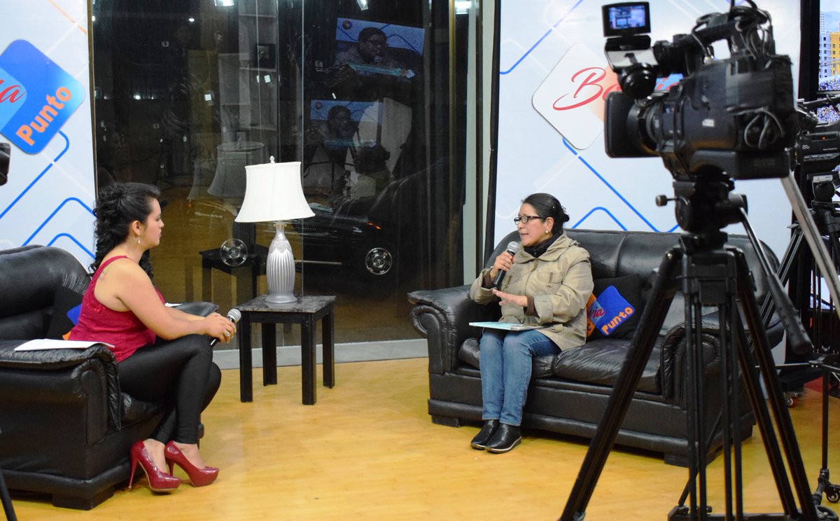 <a href="/juanmartinmx/">Juan Martin MX</a>,Secretario Ejecutivo de <a href="/REDLAMYC/">Redlamyc</a> y <a href="/JuliaSVelasco/">Julia Velasco</a>, Coor.Tec.Proy. #TejiendoRedesInfancia estuvieron hablando sobre la situación de las familias migrantes de Venezuela en el canal <a href="/PalenqueTv/">palenque tv</a>, programa Bolivia &amp; Punto. Agradecemos a <a href="/marcelo_prensa/">Marcelo Hurtado</a> por el espacio.