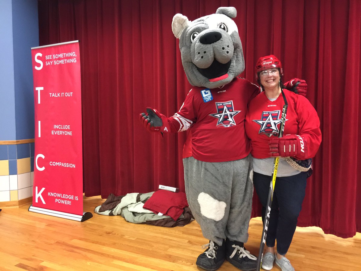 bestechlmascot's tweet photo. #GrovesElementary was AWESOME this morning!! #BullyBusters https://t.co/JQqXqHZmK4