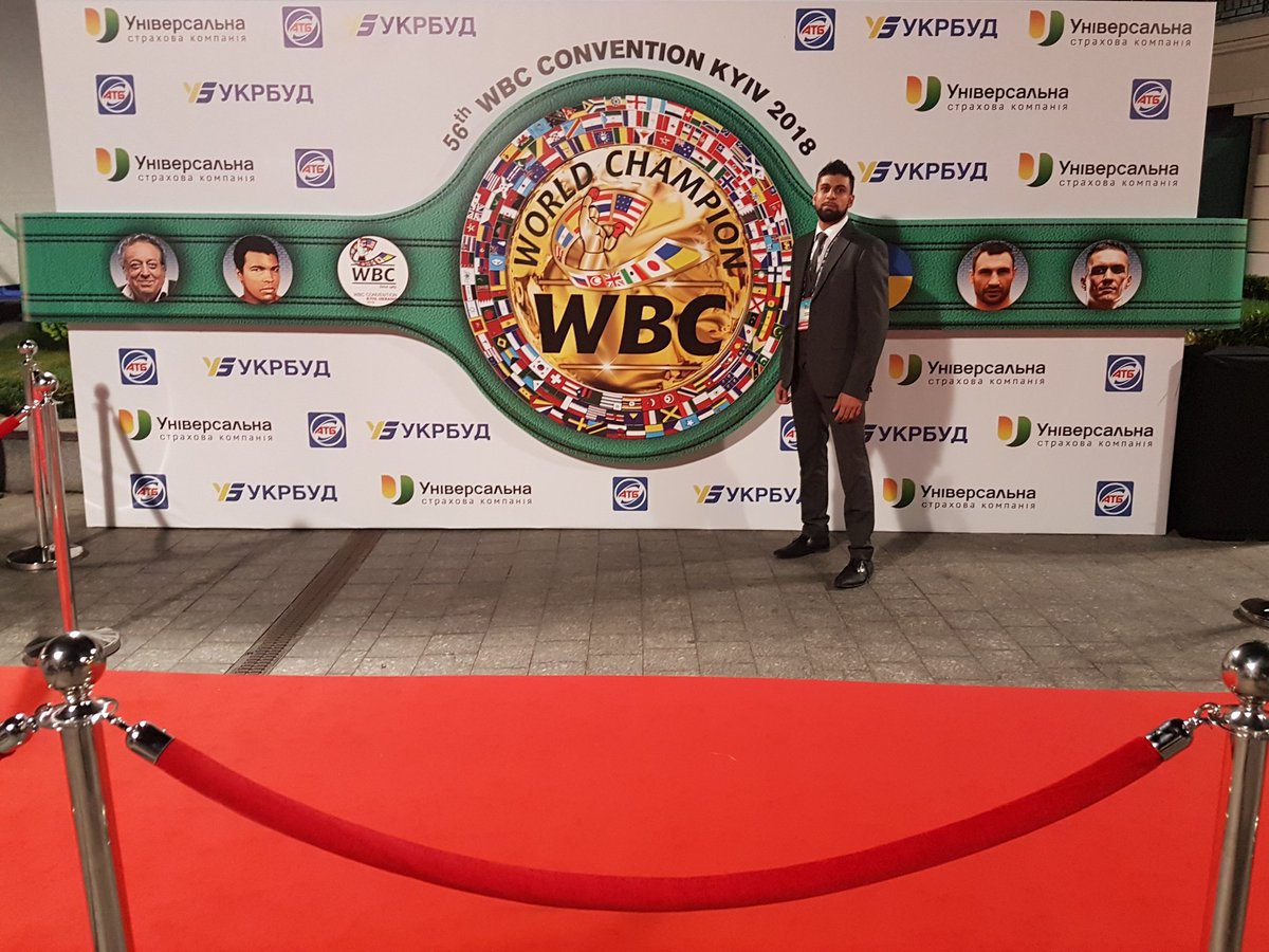 Brilliant unforgettable night at the red carpet @WBCBoxing gala #WBCFamily #WBCFamilia 🇲🇽🇺🇦🇺🇸🇬🇧