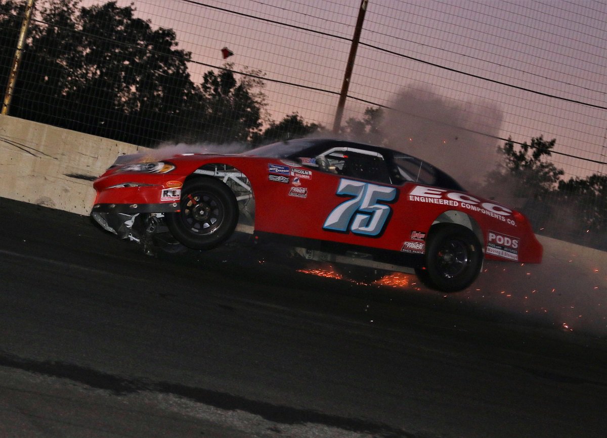 SCSCSRacing's tweet photo. Ebeling Sweeps Duels and Claims Southern Title; Langdon Earns Custom Trophy in 2018 @SCSCSRacing Finale at @DominionRaceway - https://t.co/sKw2aPPgUa https://t.co/N74z4j5Wlc
