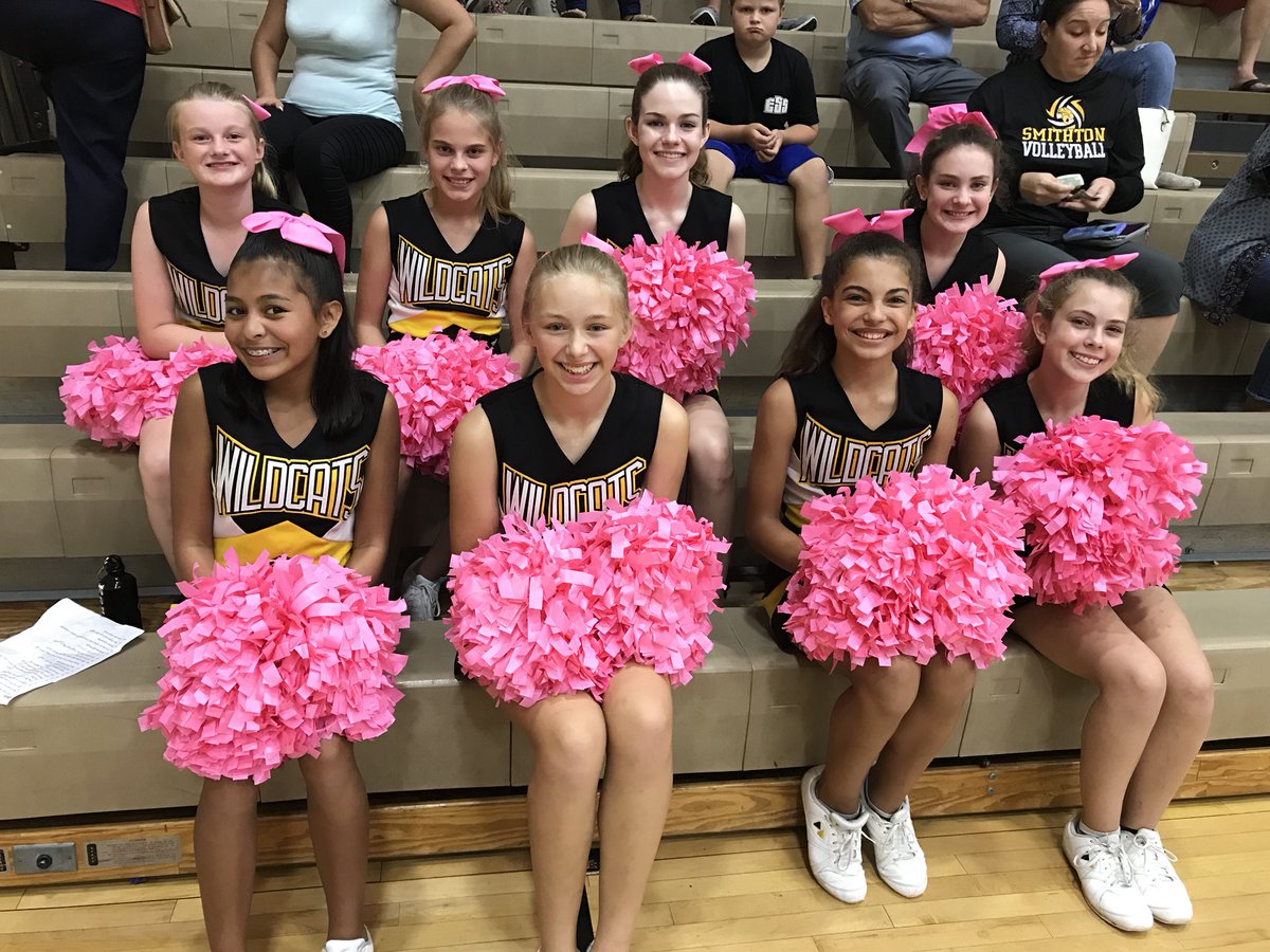 MrsElliottMath's tweet image. The girls love their new pink poms!  #BreastCancerAwarenessMonth