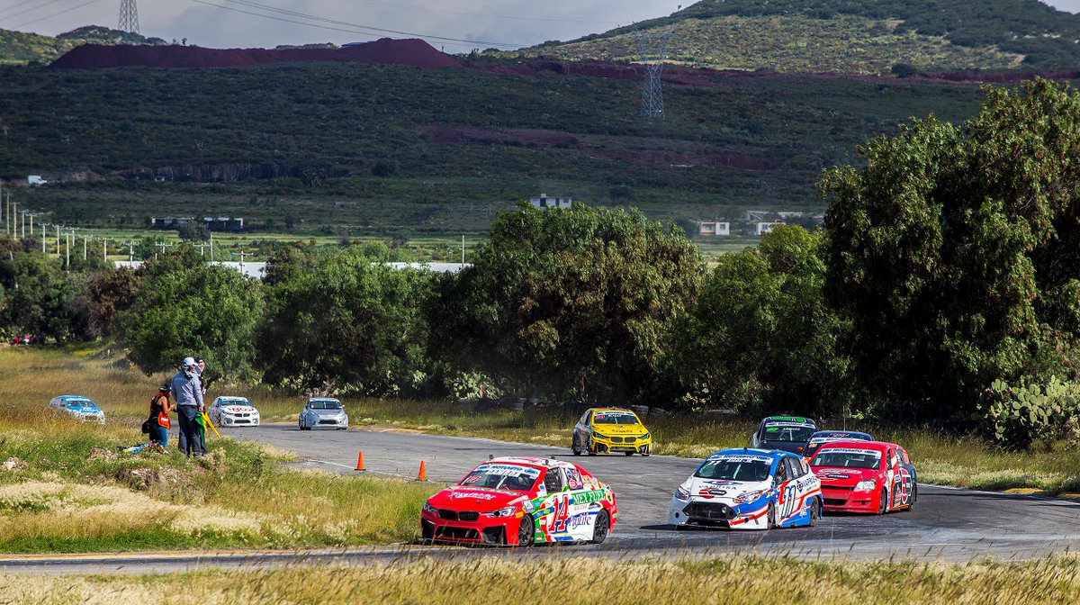 comisionpista's tweet photo. Lalo Gamboa logra top 10 en el Autódromo Moisés Solana. #TC2000 https://t.co/P5u0g9SQPc