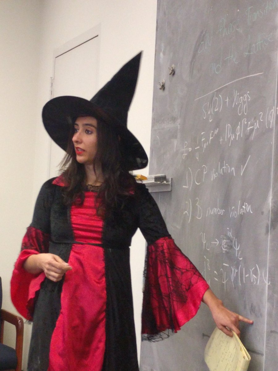 sheydaipek's tweet photo. @BlightyIsBest It *is* a witch hunt! I'm the witch! #sciencewitch https://t.co/YN4PGDjupZ