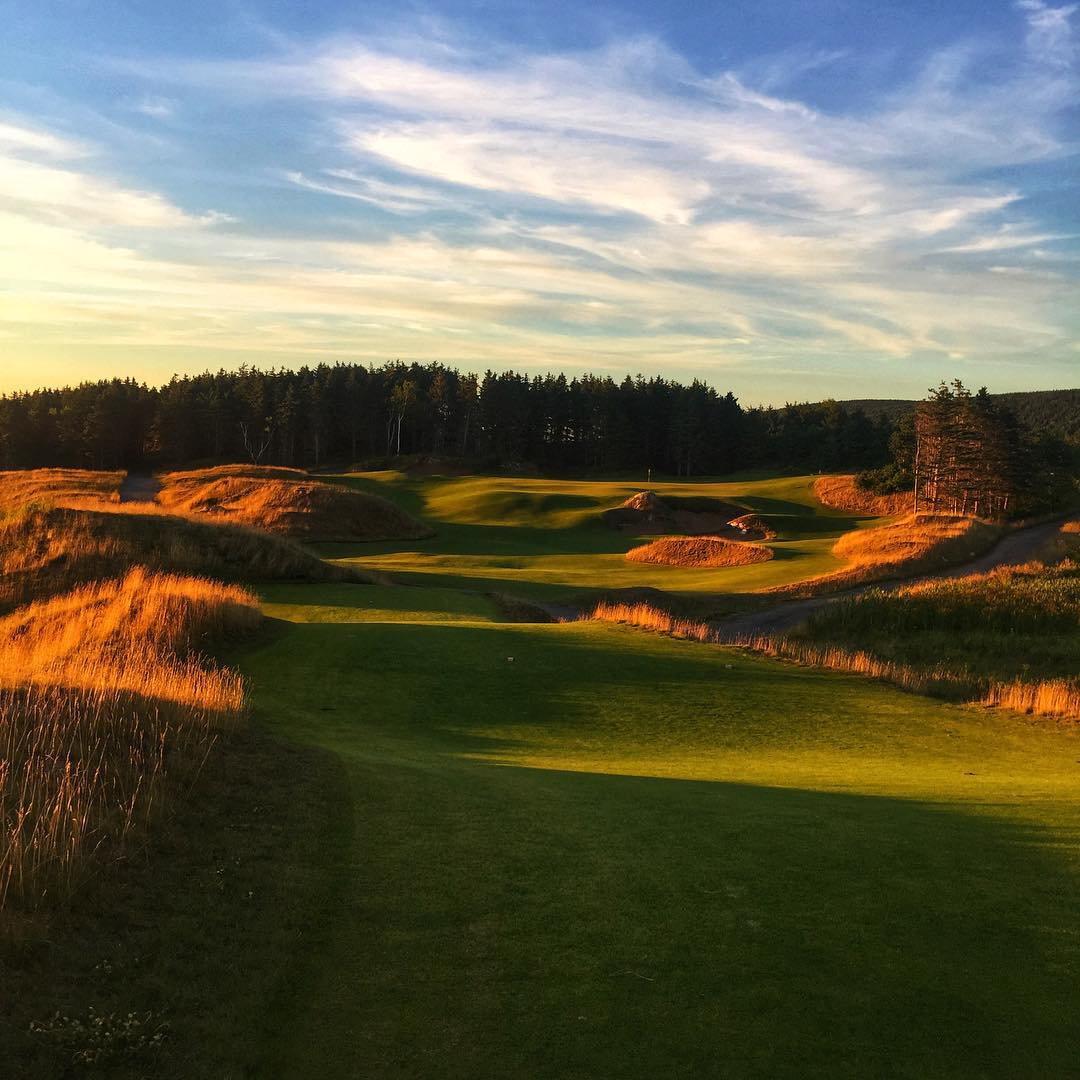CabotCapeBreton's tweet photo. How did you approach the par-3 14th hole at Cabot Cliffs? ⛳
⠀⠀⠀⠀⠀⠀⠀⠀⠀
Great photo by @sbond19! https://t.co/ziY6NKB5qP