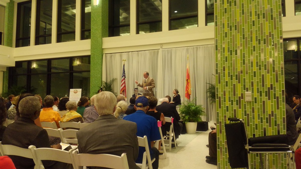 CityofJax's tweet photo. After accepting a resolution on behalf of former mayor Hans G. Tanzler Jr., who was the last mayor of pre-consolidated government and the first following consolidation, Hans Tanzler III shares memories of his father and the vision for consolidation. #Jax50 https://t.co/0B4Uyq0LPM
