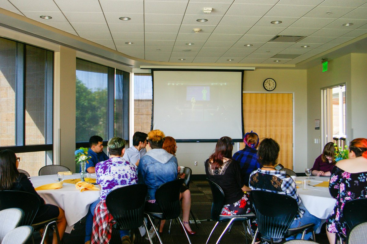 ValpoAlliance's tweet photo. Had fun at the Homecoming Brunch on Sunday! Thank you to everyone who attended! Don't worry, if you missed this, there are still plenty of events left for #OUTober @ValpoU. Come to the meeting TOMORROW @ 8PM for more details and a presentation on healthy LGBT relationships. https://t.co/4z4STGSrHj