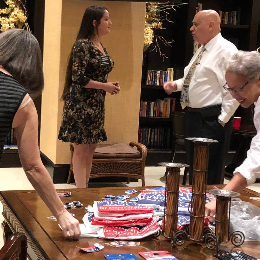 Jen4Mayor's tweet image. Great turn out tonight and wonderful speaking opportunity tonight at Veranda at Plantation!

#MeetTheResidents 
#JenniferForMayor 
#VoteForJennifer 
#Jennifer4Mayor