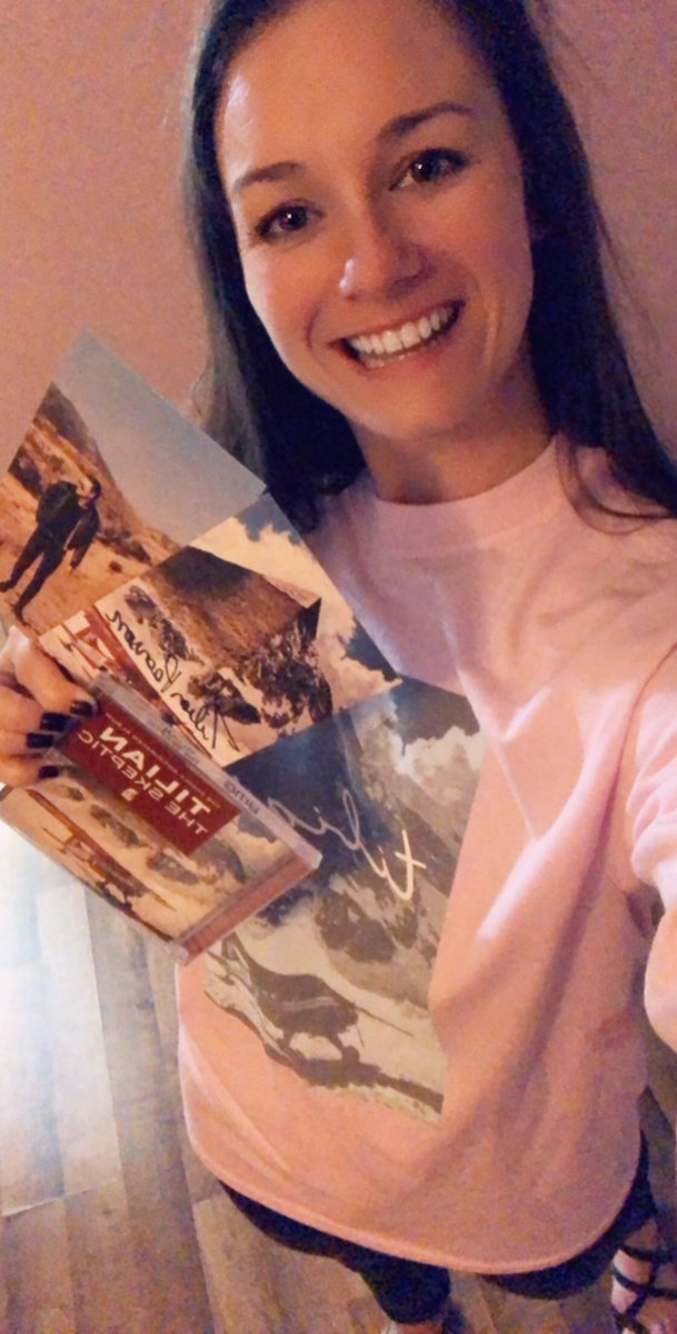 mergalish's tweet photo. LOOK WHAT I GOT TODAY! 😍 https://t.co/Pphy7q8r0d