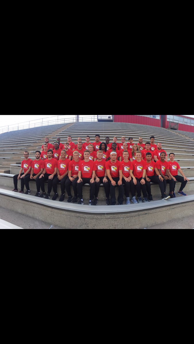 FriendsUXCTF's tweet photo. When panoramic photos go horribly wrong.... 😂😂

Sorry @Preston_Dunning https://t.co/p8WW9FJ67S
