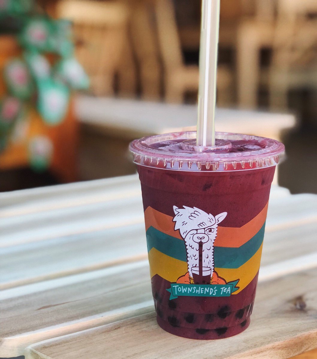TownshendsTea's tweet photo. Bubble tea totally counts for #MotivationMonday when it's made with @Oatly's super delicious 100% plant-based oat milk and real Marionberry puree! 💜 #betterbubbletea https://t.co/q1Mt4pXn3X