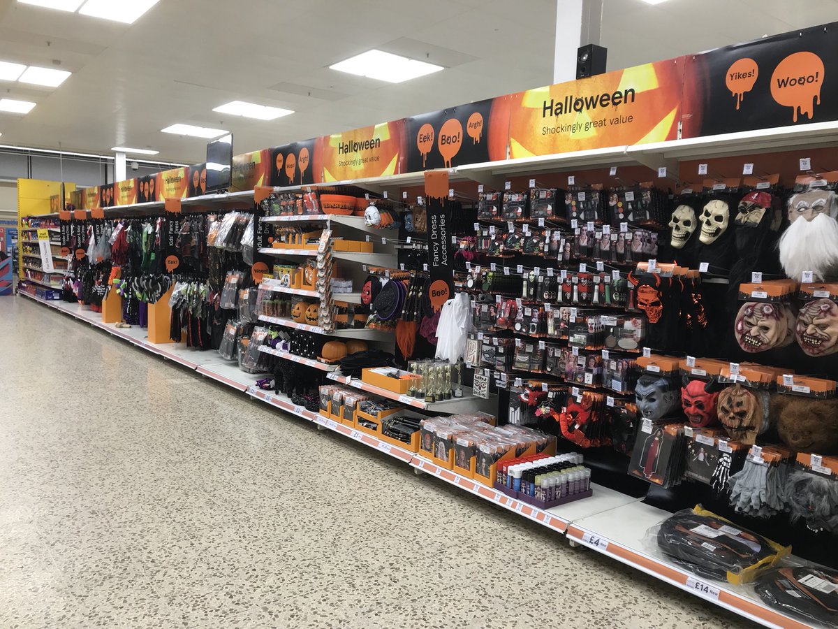 A spookily good morning <a href="/TescoGallows/">Tesco Gallows Corner</a> today.. Halloween is here 🎃👻 One of my favs to launch, this <a href="/MarkHud41761326/">Mark Hudson</a> @Group42South