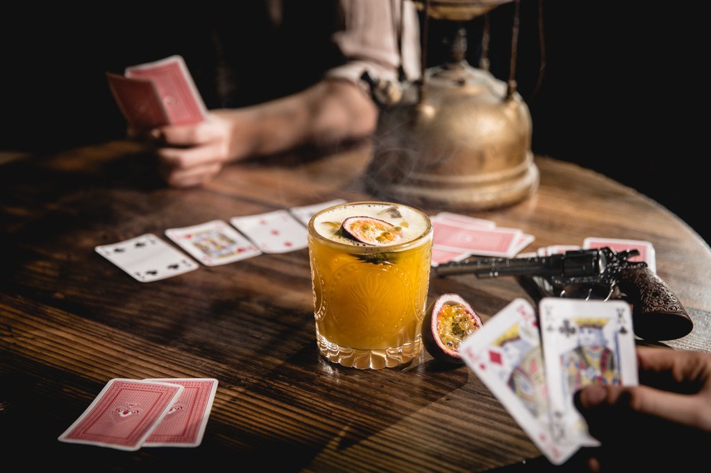 BuzzTickets's tweet image. Ever wanted to star in your very own Western adventure? Well, saddle on over to the Wild West of London - the King’s Road to be precise - on the promise of making a fortune in the seedy and illicit world of moonshining 🤠 #MoonshineSaloon #BookNow #Booze #Immersive #Cocktail