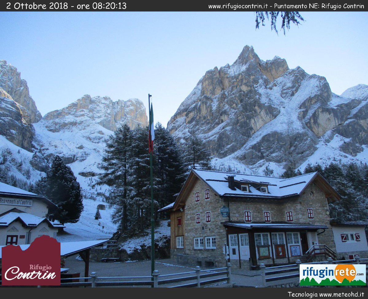 Alta Via 2 Dolomiti Buongiorno Con La Neve Nevedottobre In Diretta Webcam Rifuginrete Dal Rifugiocontrin Valdifassa Visittrentino T Co Bkqtkids4c
