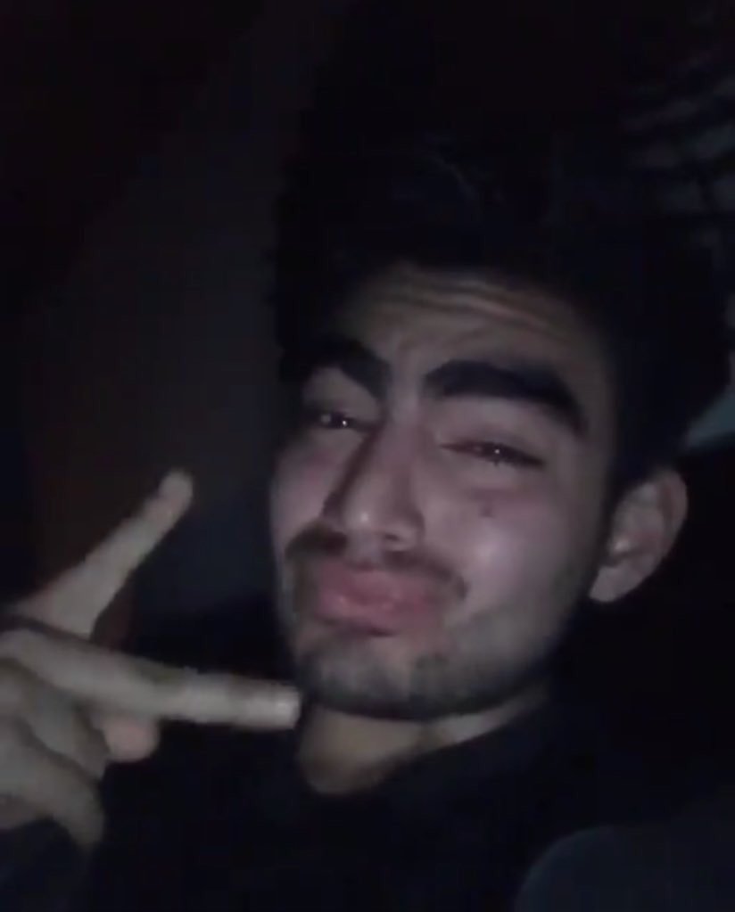 ThinkOfDoblas's tweet photo. Tantas personas bonitas que subieron su selca hoy y yo aquí con las ganas de hacerlo pero con el autoestima por el suelo https://t.co/CPfyTPpNSS