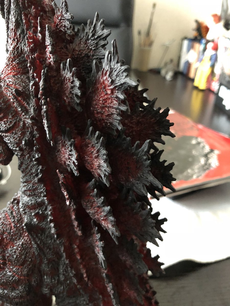 Arima ゴジラvsコング Godzilla3部作完結 Sur Twitter 酒井ゆうじ造形コレクション 東宝30 シリーズゴジラ16通常カラーです 全体的にマットでリックのようなヌメヌメした感じはなく 発行も塗装による再現です 黒が強めに出ていて劇中再現としては間違いなくこの