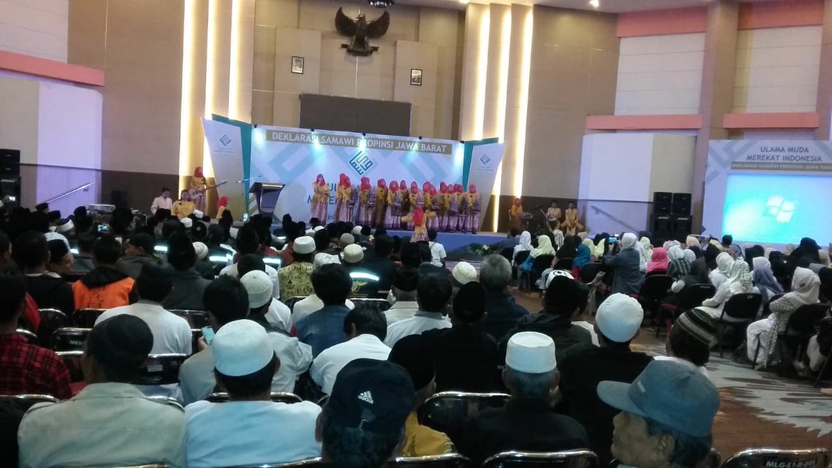 JabarSamawi's tweet photo. Deklarasi #Samawi Propinsi Jawa barat di Bandung.
#KitaSamawi
#jokowilagi https://t.co/wr2CWxzoos