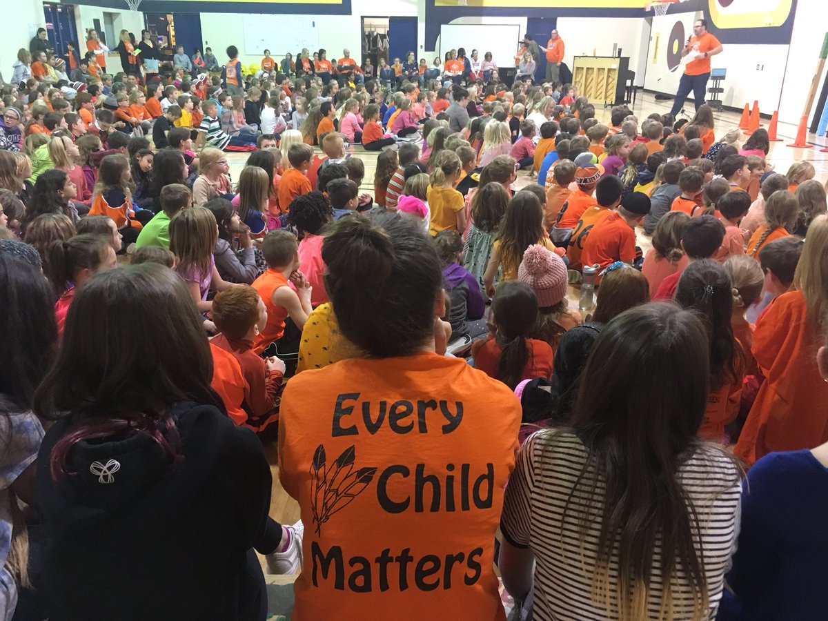 BrendaVanderme2's tweet photo. Videos on the newscast, stories read by teachers, great discussions in our classrooms and an assembly to help students gain a better understanding of Orange Shirt Day. @LeoNickerson @StAlbertPublic #OrangeShirtDay #EveryChildMatters #learningfrommistakes #askingforgiveness https://t.co/e7JIIe0Ho5
