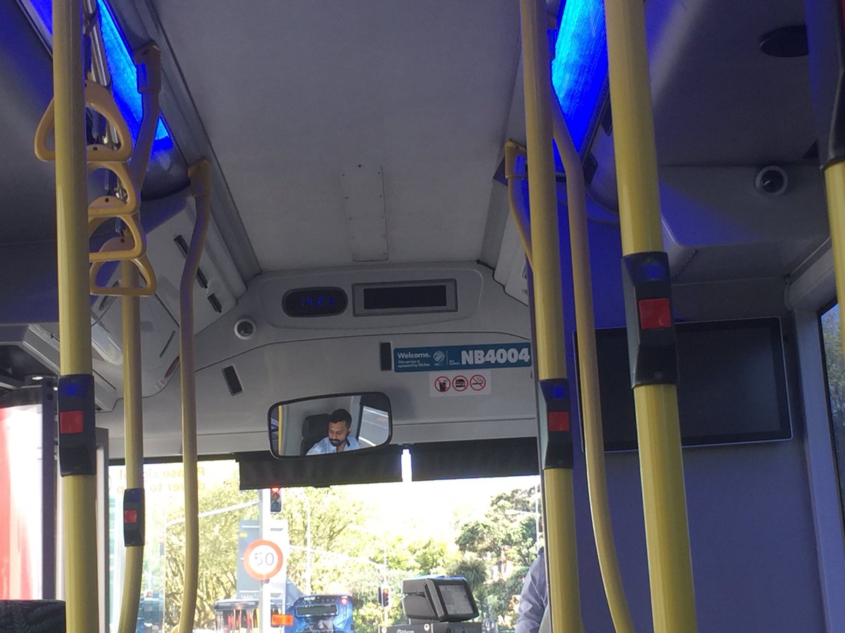 tukakimatt's tweet photo. #Auckland bus driver talking on his mobile while driving passengers - illegal? #yes @AklTransport @nzpolice @NZPoliceMedia surely this cannot escape the law? #nz #newzealand #law #doublestandards #nzpol when called out he said lay a complaint #disgrace https://t.co/uNEYsXxPYg