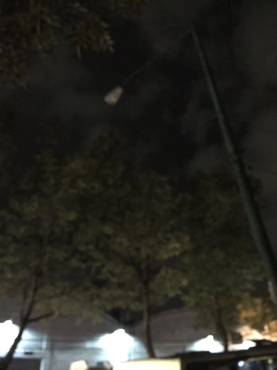 RecupPlateros's tweet photo. Luminarias sin funcionar en Av centenario de Av Alta Tensión a circuito 4 #LomasDePlateros el @072CDMX no responde @Poder_AG_AO @trinohernandez @AlcaldiaAlvaroO #CDMX #AlvaroObregon @UCS_CDMX @amievajoserra https://t.co/AjWMXhRSqv