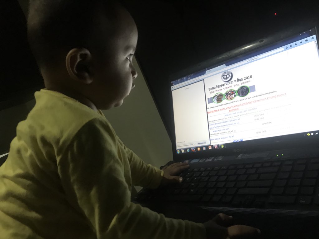 MohanSomanshu's tweet photo. From good night to good morning my daughter helping me to fill the form of UP TET for her mom.......from sevral days still disappointed. #UPTET2018 #upbasiceduboard #मिशनशिक्षणसम्वाद @PKumar59 @shikshansamvad @News18UP @CMOfficeUP https://t.co/vRNKWdP4ss