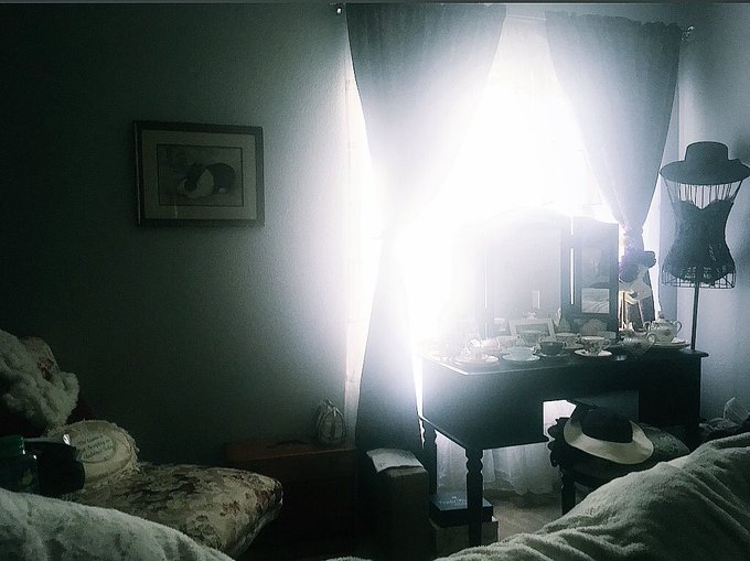 Princess bedroom 💁🏻&zwj;♀️👑 https://t.co/SFeikQR8WL