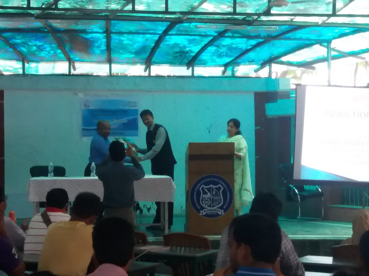 askmyview's tweet photo. #IGNOU S.C 16144, #AbedaInamdarSeniorCollege #Pune Conducted #InductionMeeting for Certifcate and BPP Learner's. for July 2018 Session.
#Mr.S. Saunand (A.R.D IGNOU Pune) #Dr.Mohd. Ibrahim Jagirdar #Coordinator IGNOU S.C Pune. 30th Sept. 2018
@AbedaInamdar @HRDMinistry
@saunand https://t.co/7e2k4Rz6ZG