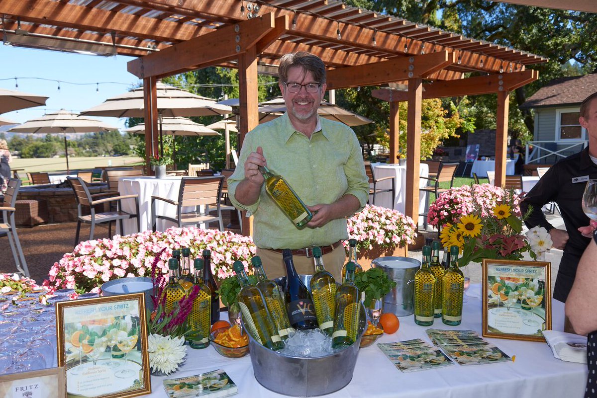 cmosc's tweet photo. Thank you to our wonderful Time to Wonder vintners! @Jardesca @VMLwine @amistavineyards @Flambeauxwine @BallettoWine @KJWines, Christopher Creek Winery, Lando Wines, Russian River Vineyards &amp; Limerick Lane Wines https://t.co/IGfOJ5PPND