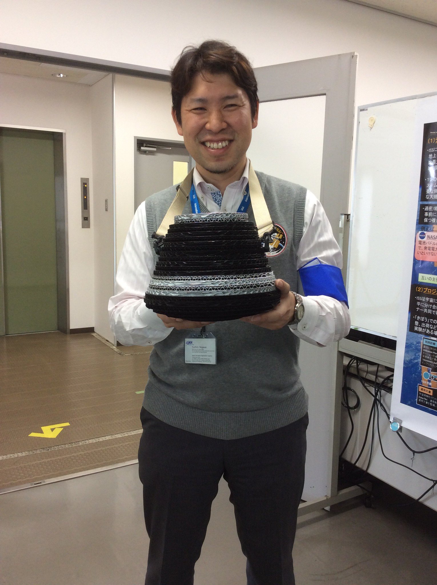 JAXAきぼうフライトディレクタ on Twitter: "9/29に開催された #筑波宇宙センター 特別公開では、自作の #こうのとり 7号