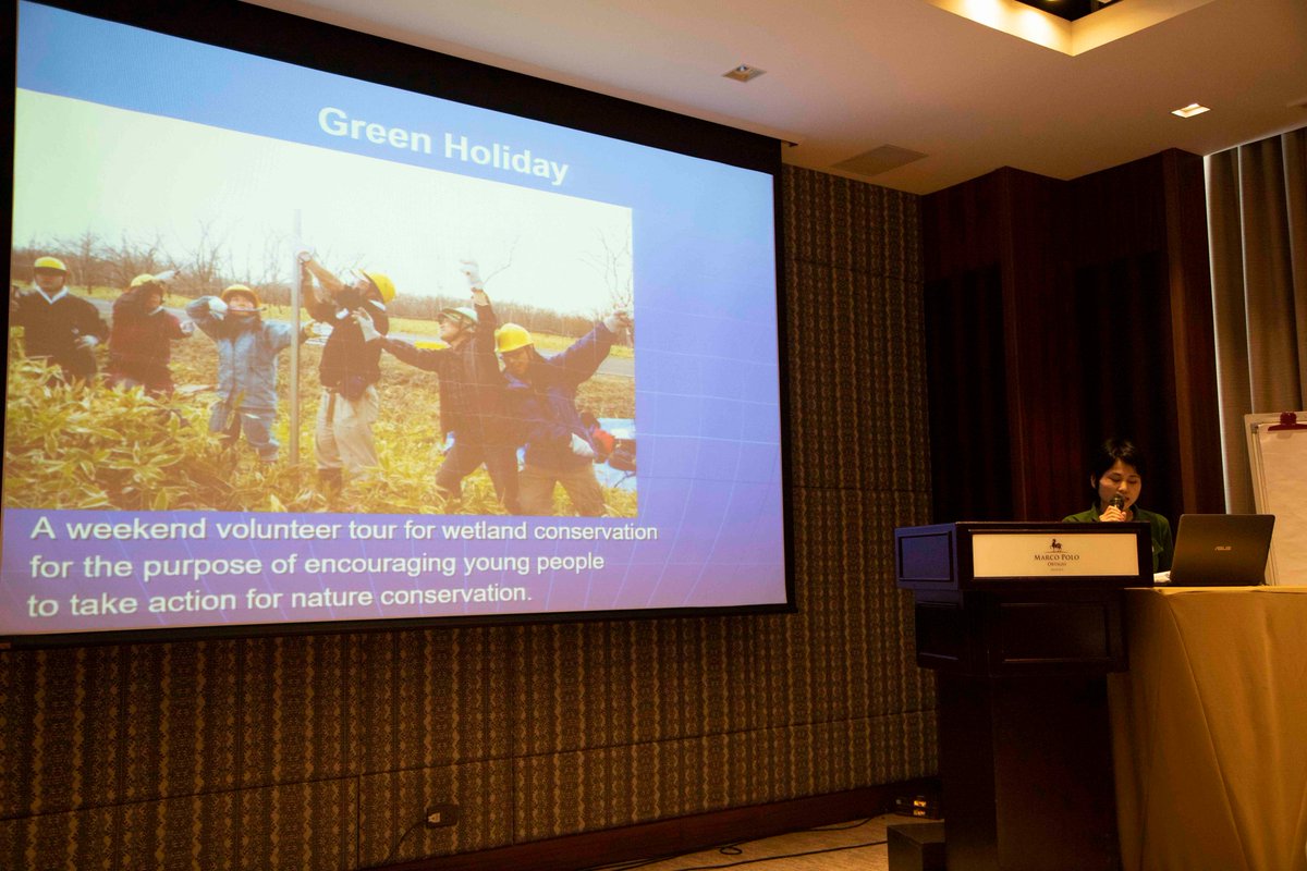 PeelHarveyCC's tweet photo. Hiroko Okamato, Wild Bird Society in Japan. Hiroko spoke about the program Green Holiday- A weekend volunteer tour for Wetland Conservation. This is intended to encourage young people to take action for nature during their holidays. #migratorymagic https://t.co/DP7q3qkl3o